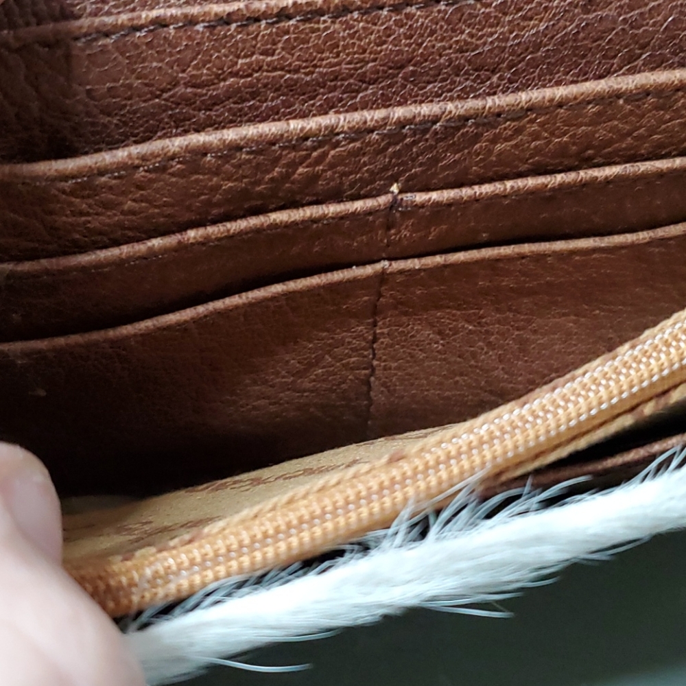 American Darling Fring Wallet Crossbody - Picture 6 of 7
